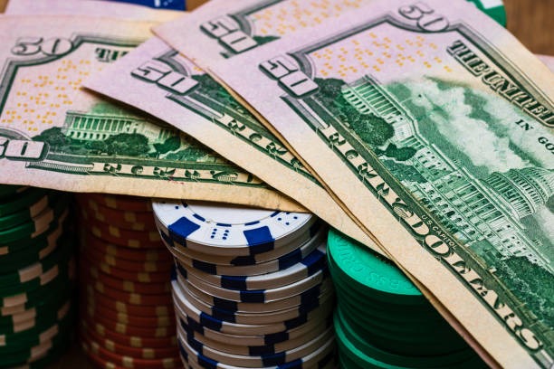 Live blackjack hand being dealt from shoe and cards revealed